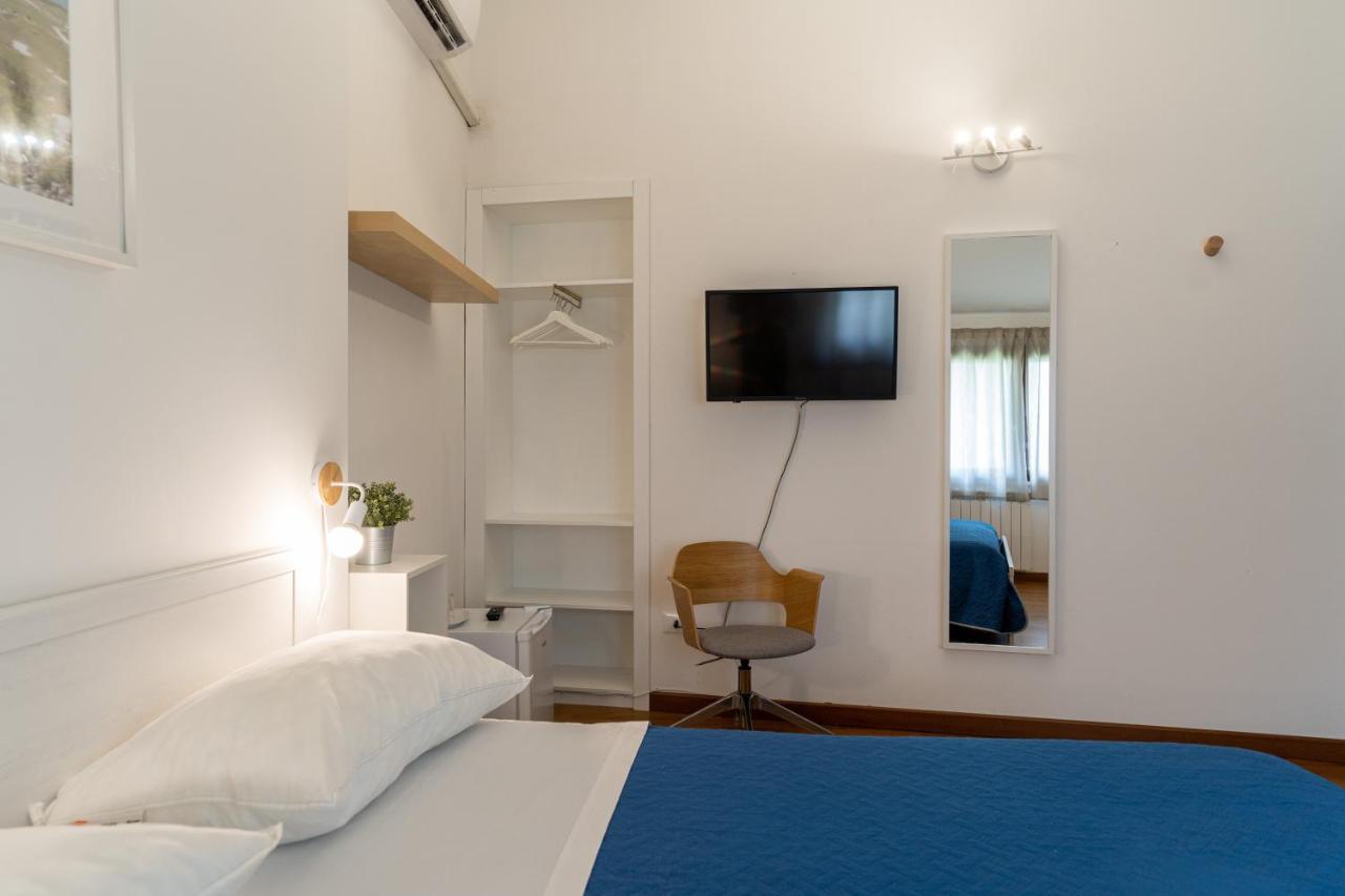 Casa Dell'Escursionista Bed & Breakfast Cerchiara di Calabria Bagian luar foto